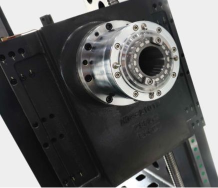 SPITZEN HMT-800  Шпиндель  Шпиндель максимально сбалансирован и обладает высокой статической и динамической жесткостью, с ременным типом привода (стандарт) -BВТ50 6 000 об/мин  Подшипники шпинделя – NSK Все шпиндели в торце оснащены дополнительным...