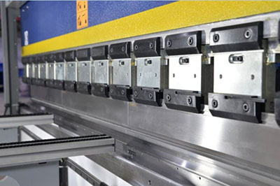 FABTEC COMPACT-41220  Система быстрого крепления верхнего инструмента (Европейская модель) Amada Promekam 
