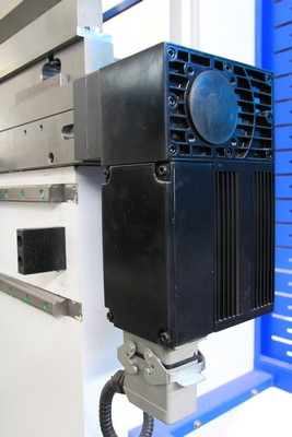 FABTEC CNC-PBA 300  Моторизированная система бомбирования (прогиба) стола 